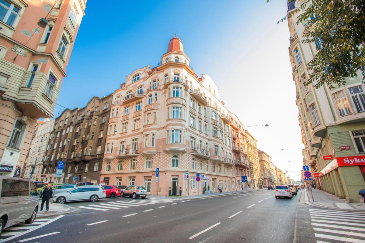 Design Studio Andel, All Historical Sights Walkable プラハ エクステリア 写真
